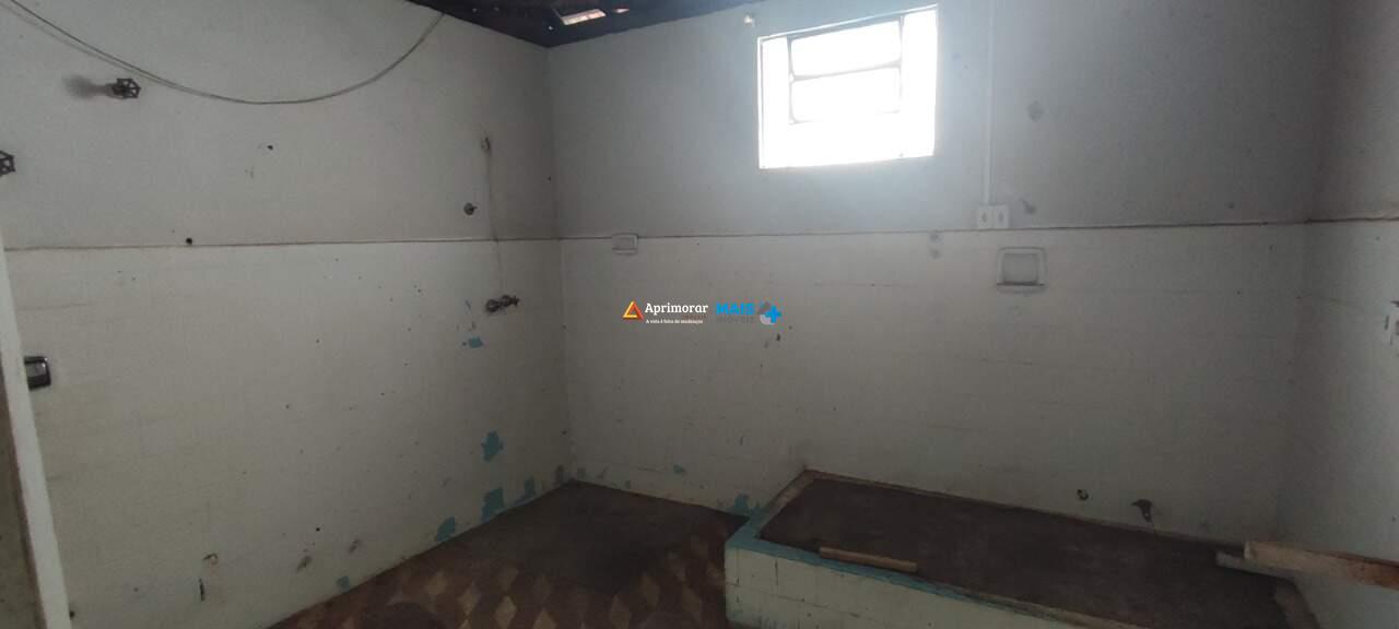 Casa comercial para aluguel no Centro: 