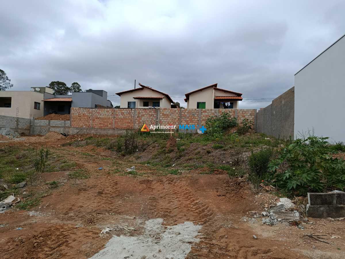 Lote à venda no Dona Figuinha: 