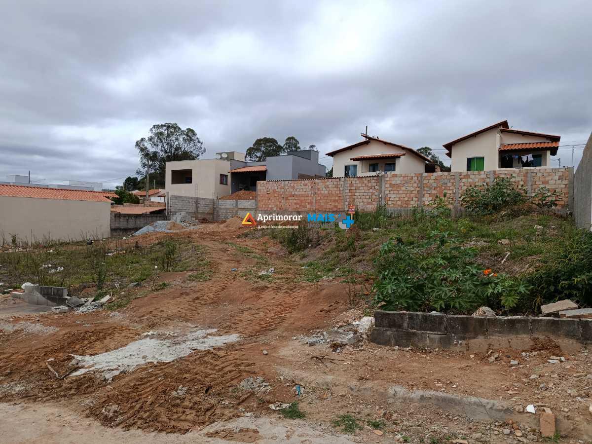 Lote à venda no Dona Figuinha: 