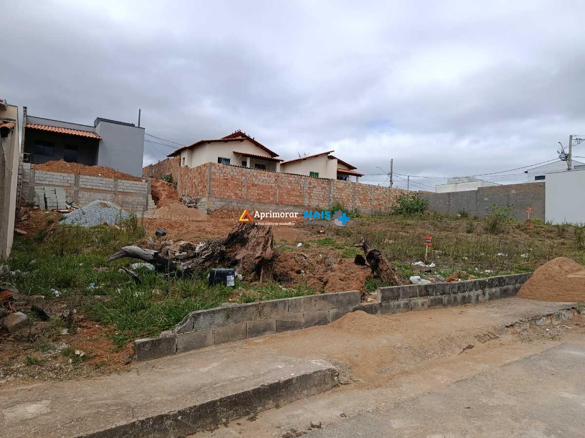 Lote à venda no Dona Figuinha: 