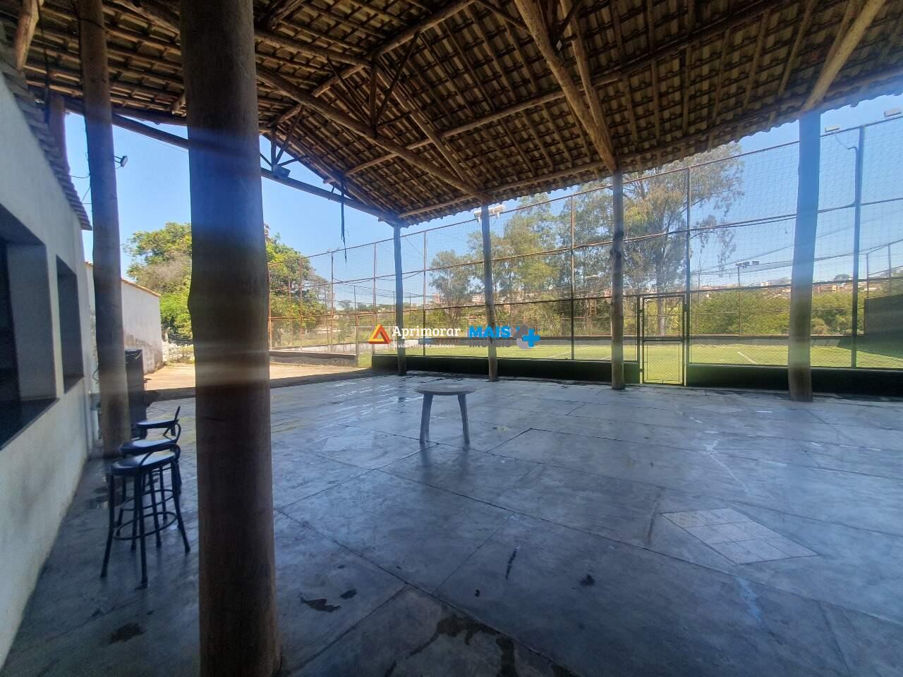 Ponto Comercial para aluguel no Santa Maria: 