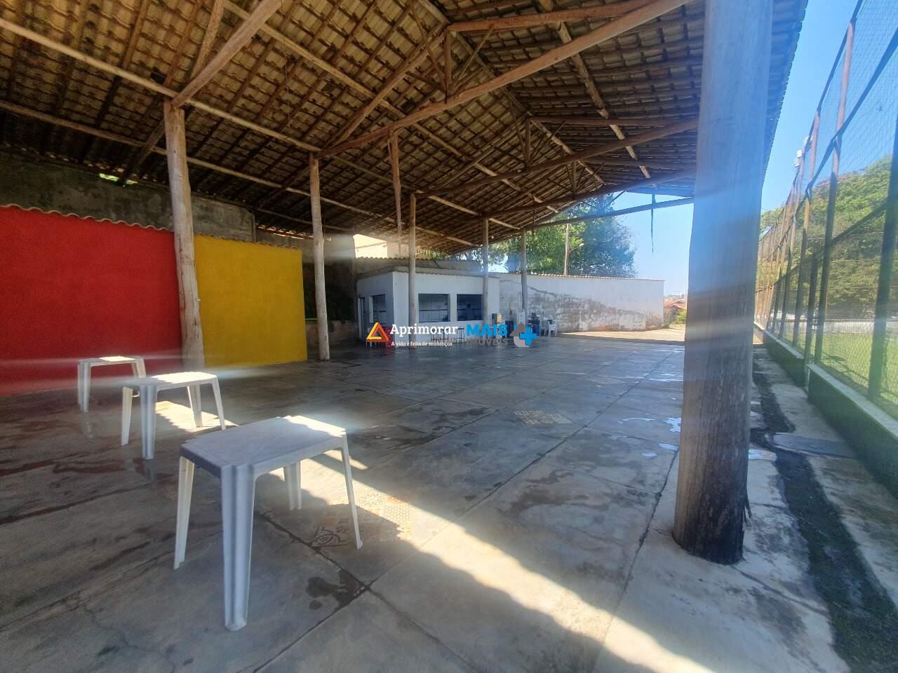 Ponto Comercial para aluguel no Santa Maria: 