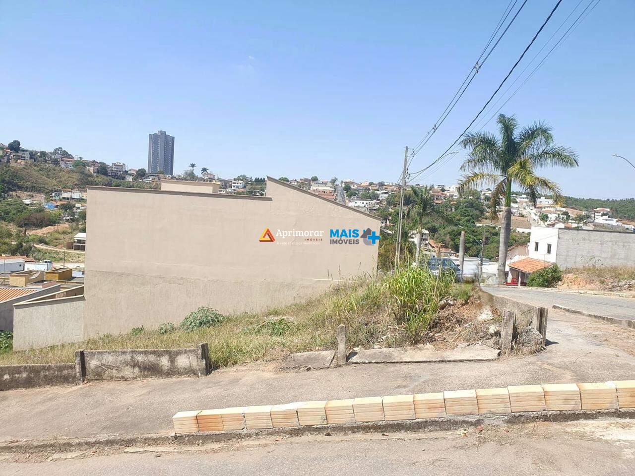 Lote à venda no Retiro das Pedras: 