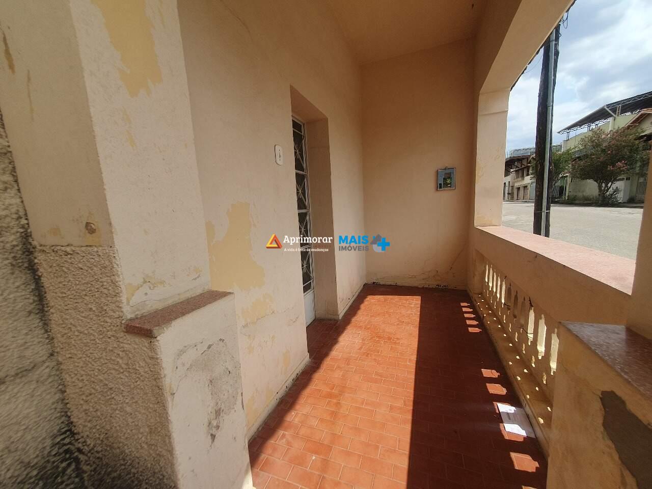 Casa à venda no Centro: 