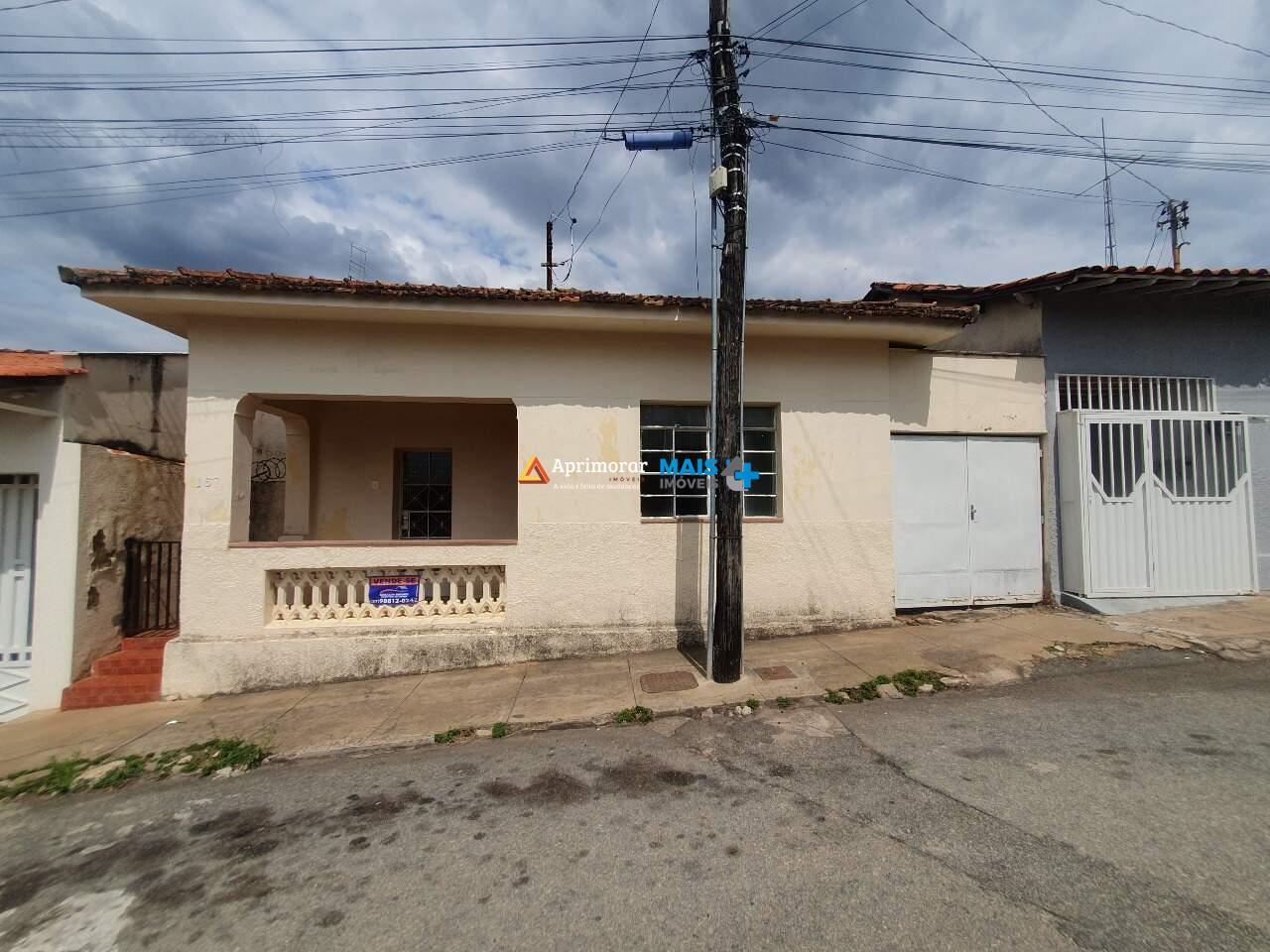Casa à venda no Centro: 