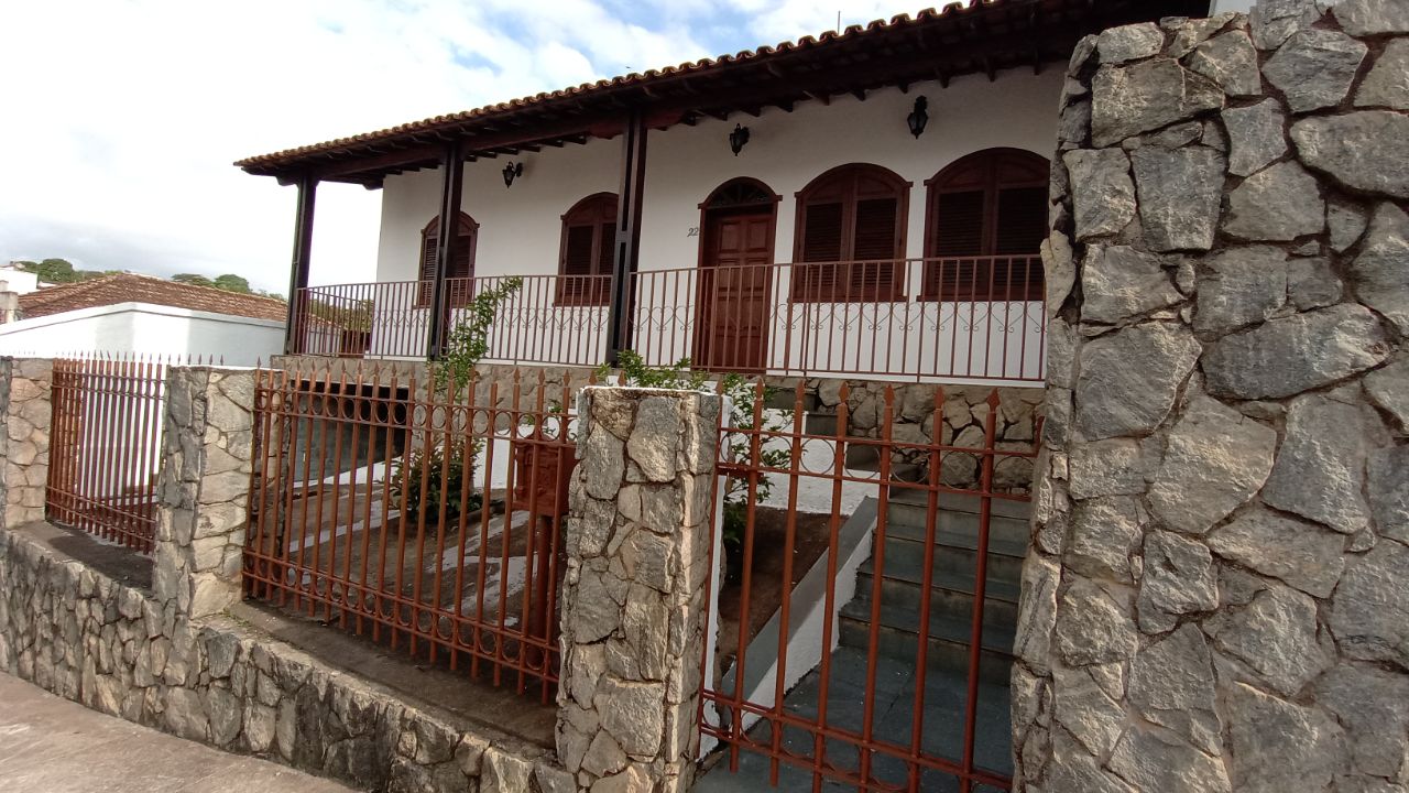 Casa para aluguel no Centro: 