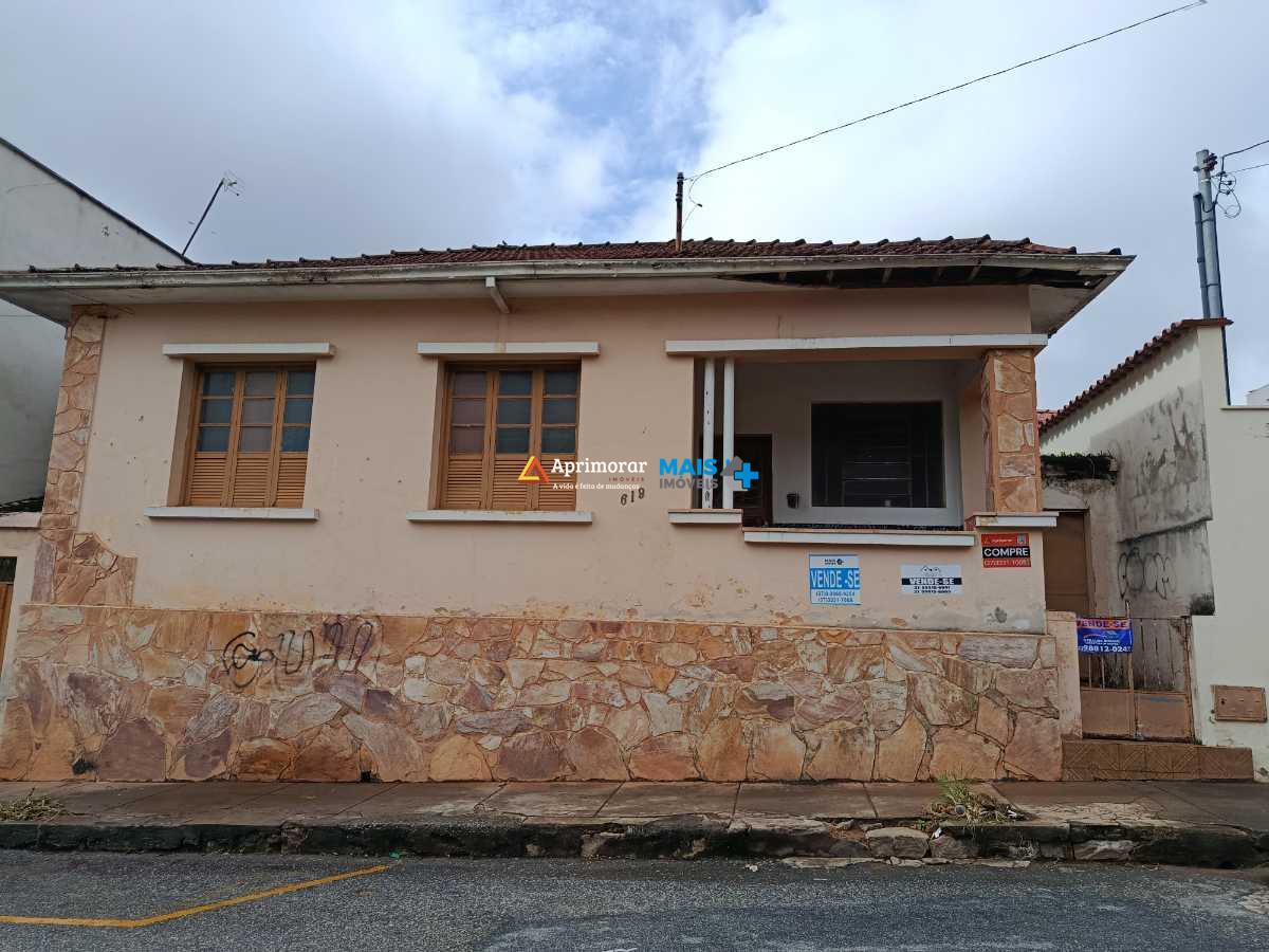 Casa à venda no Centro: 