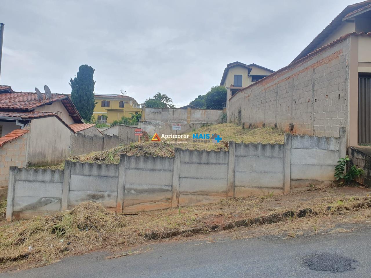 Lote à venda no Acácio Ribeiro: 