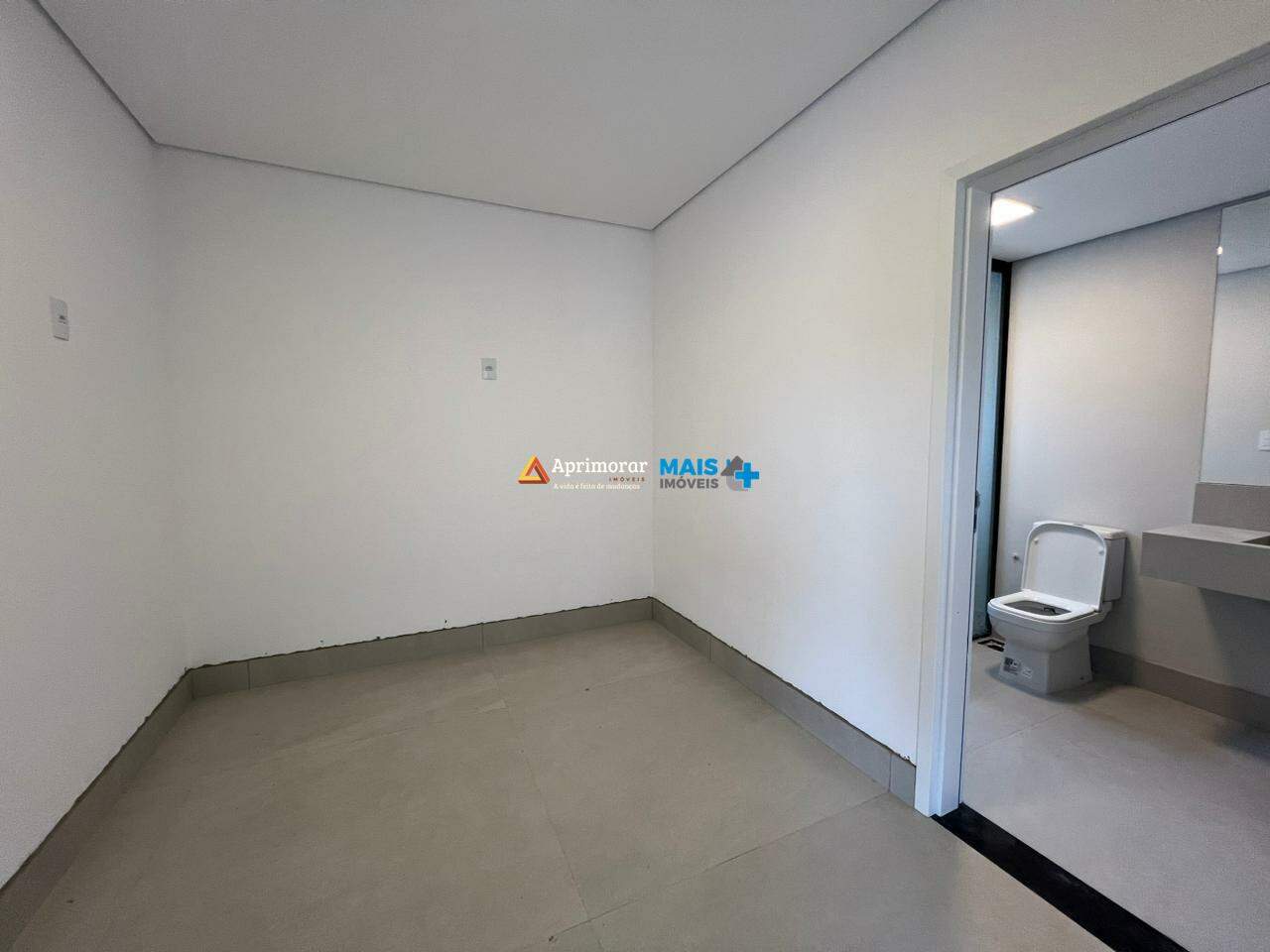 Casa em condomínio para aluguel no Condomínio Villa Rica: 