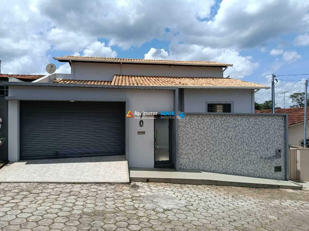 Casa Duplex à venda no Santo Antonio: 