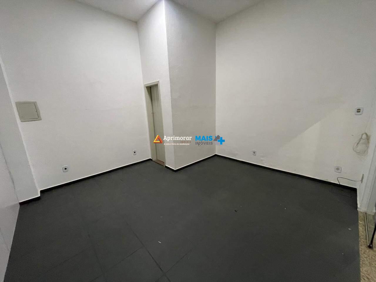 Sala para aluguel no Centro: 