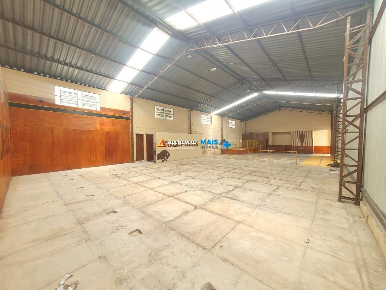 Galpão para aluguel no Centro: 