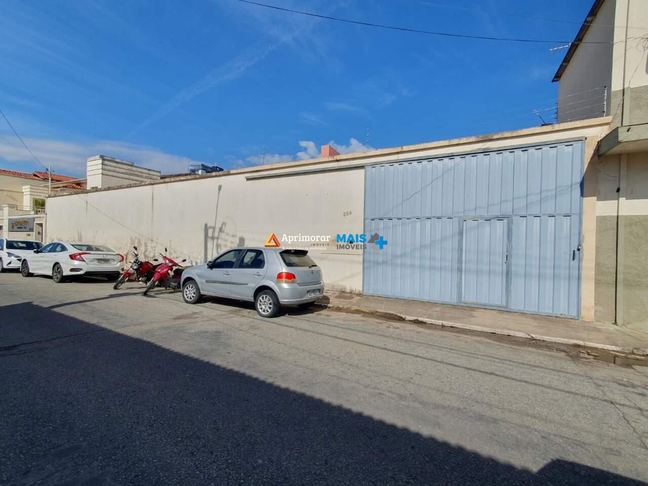 Lote Comercial para aluguel no Centro: 