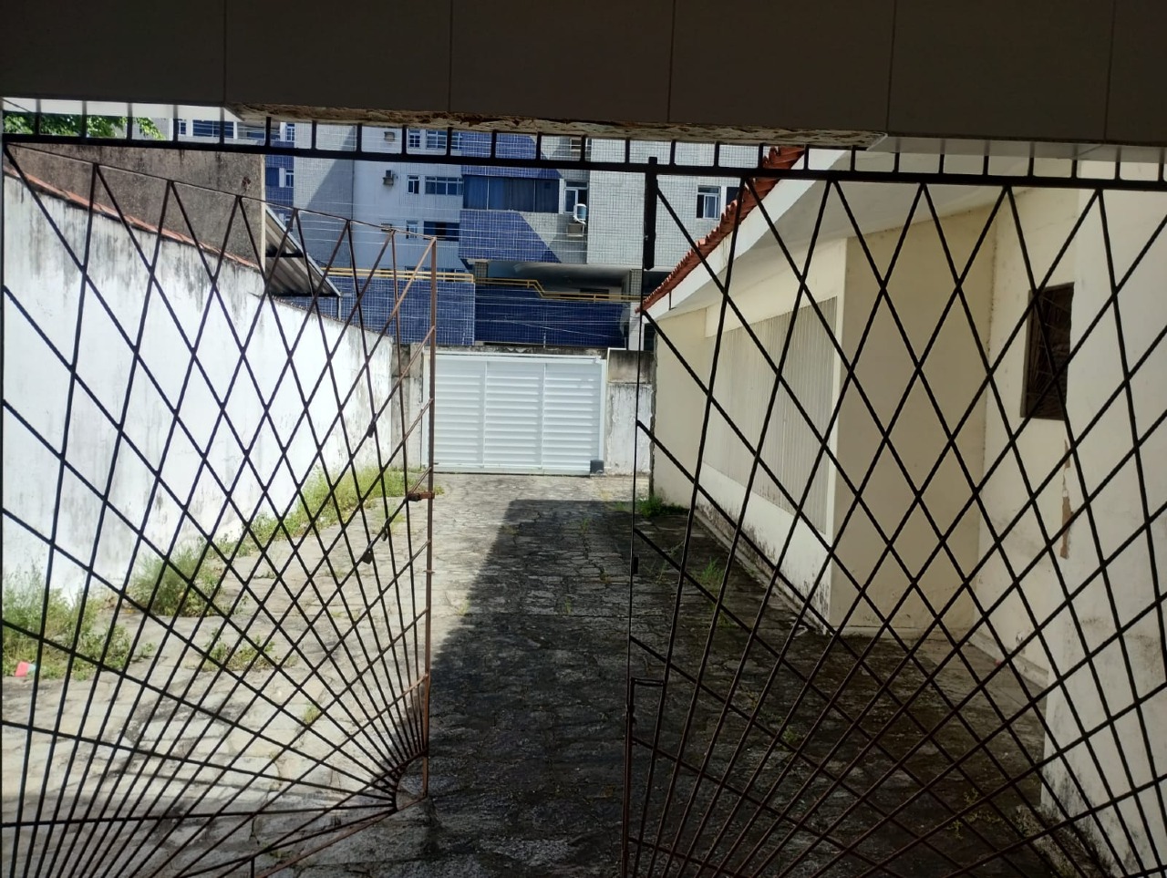 Casa comercial para aluguel no Expedicionários: 