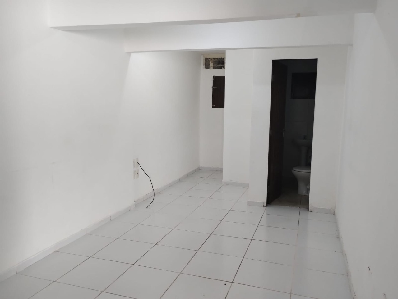Casa comercial para aluguel no Expedicionários: 