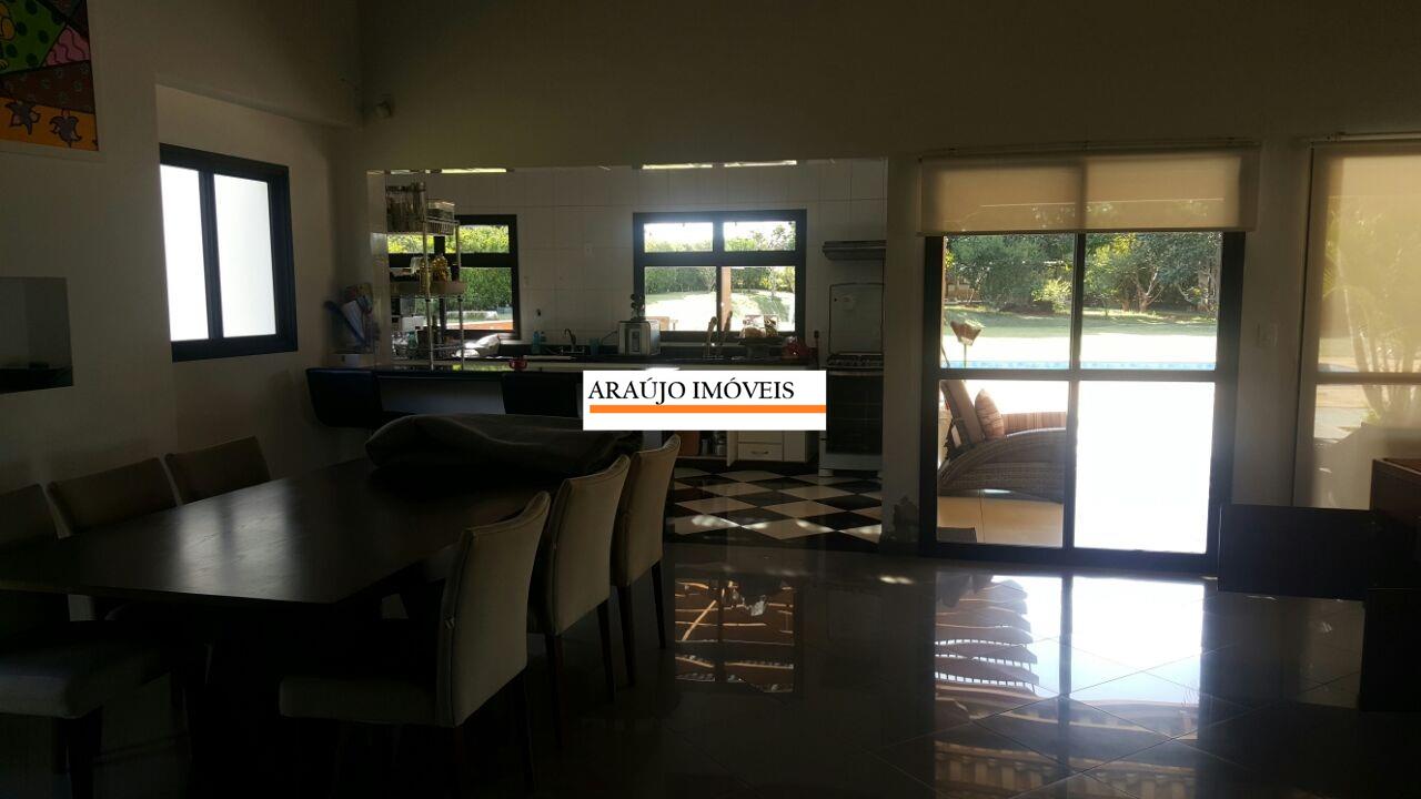 Casa em condomínio à venda no Campinho: 