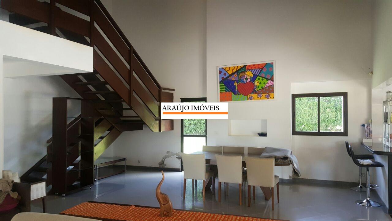 Casa em condomínio à venda no Campinho: 