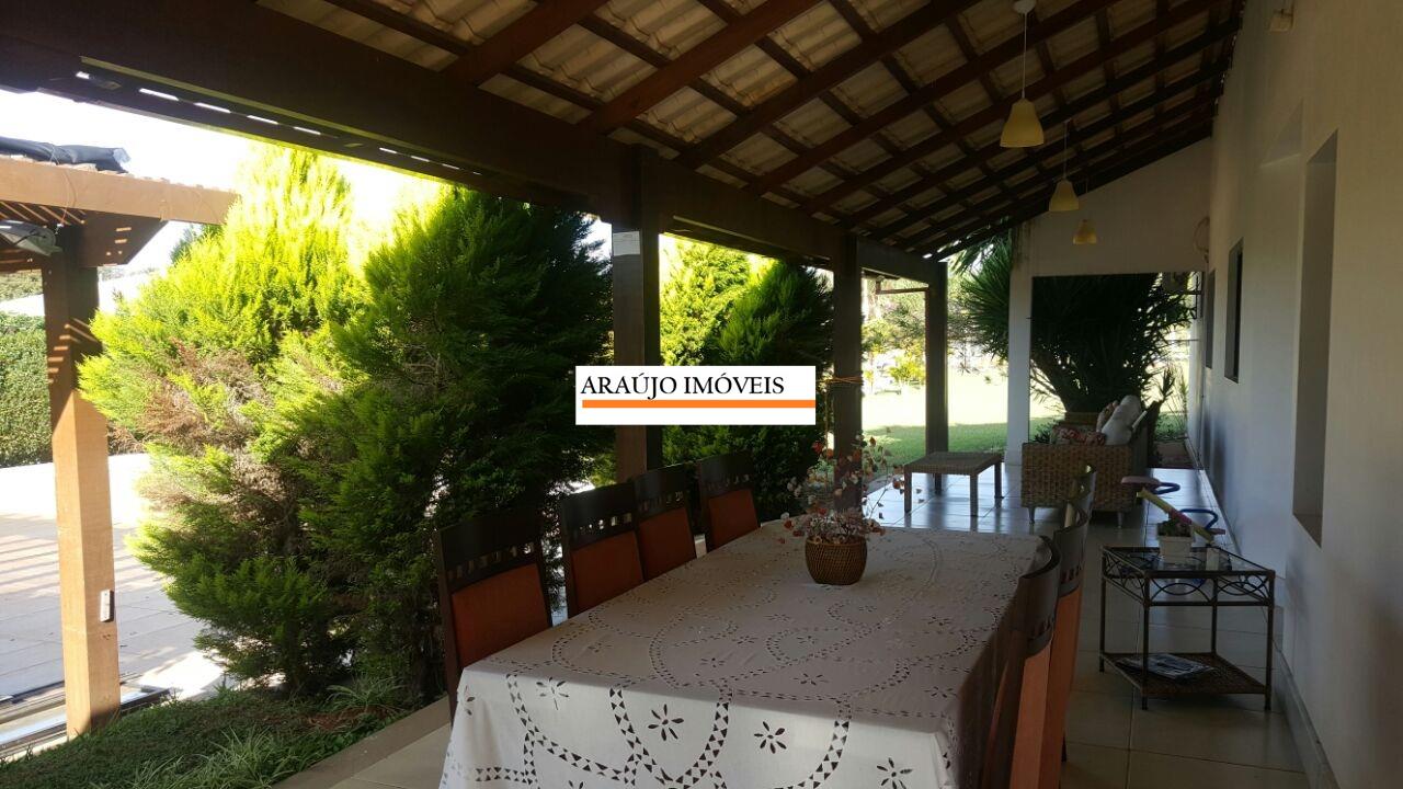 Casa em condomínio à venda no Campinho: 