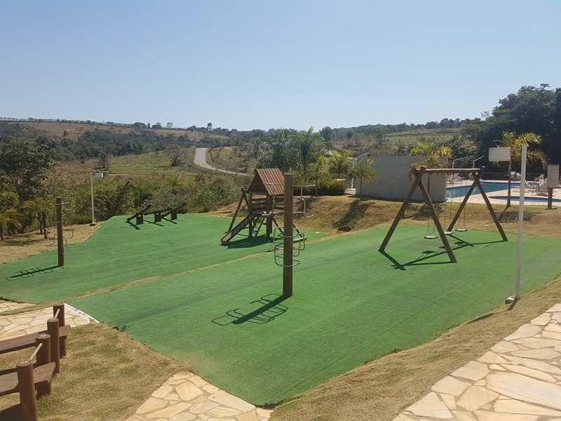 Lote em condomínio à venda no Cond. Gran Royalle: 