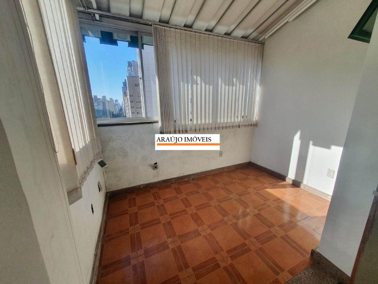 Sala à venda no LOURDES: 