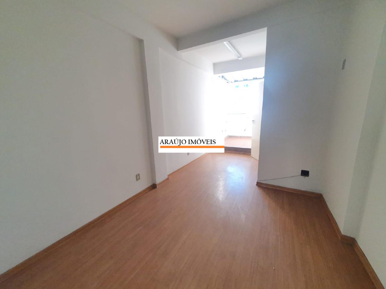 Sala à venda no LOURDES: 