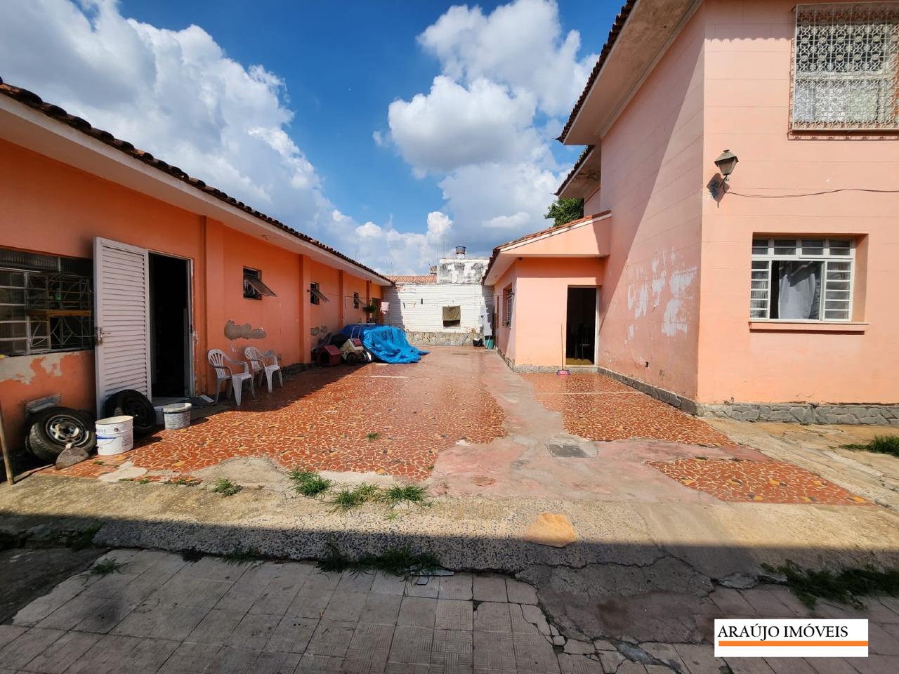 Casa à venda no CARLOS PRATES: 