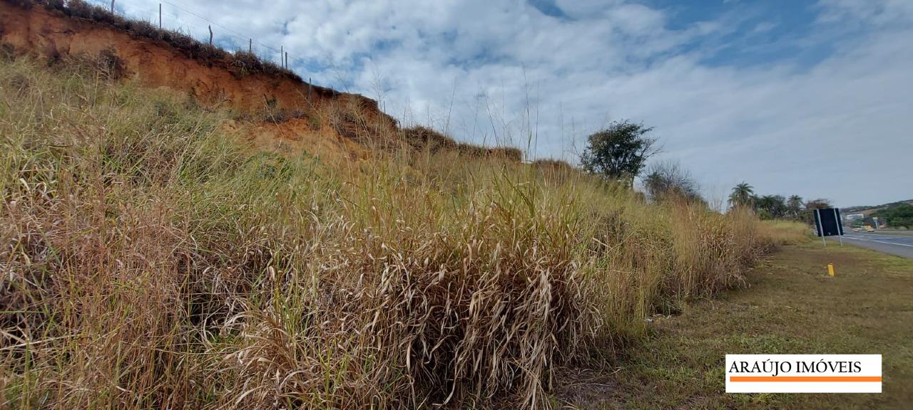 AREA à venda no Santa Maria: 