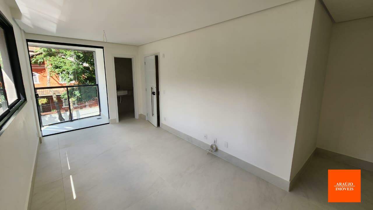 Apartamento à venda no SANTO ANTONIO: 