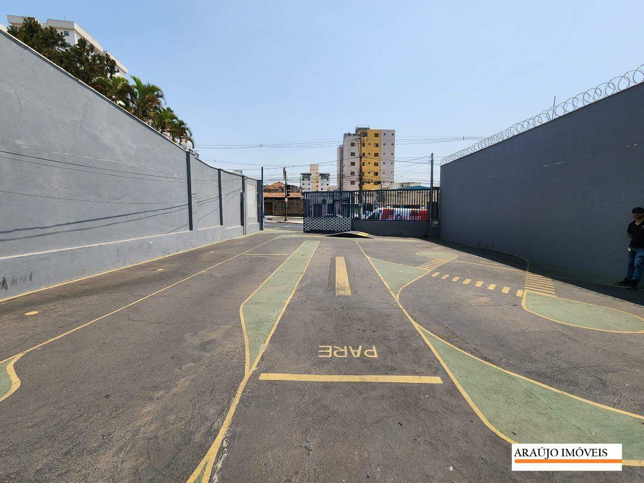 Lote para aluguel no SANTA EFIGENIA: 