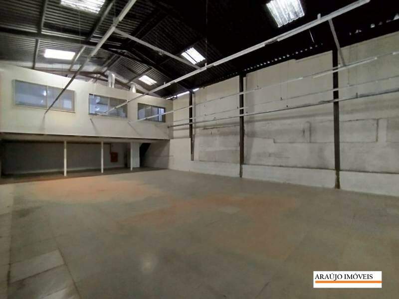 Loja para aluguel no SANTA EFIGENIA: 