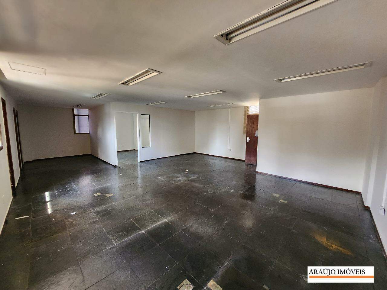 Sala para aluguel no Savassi: 