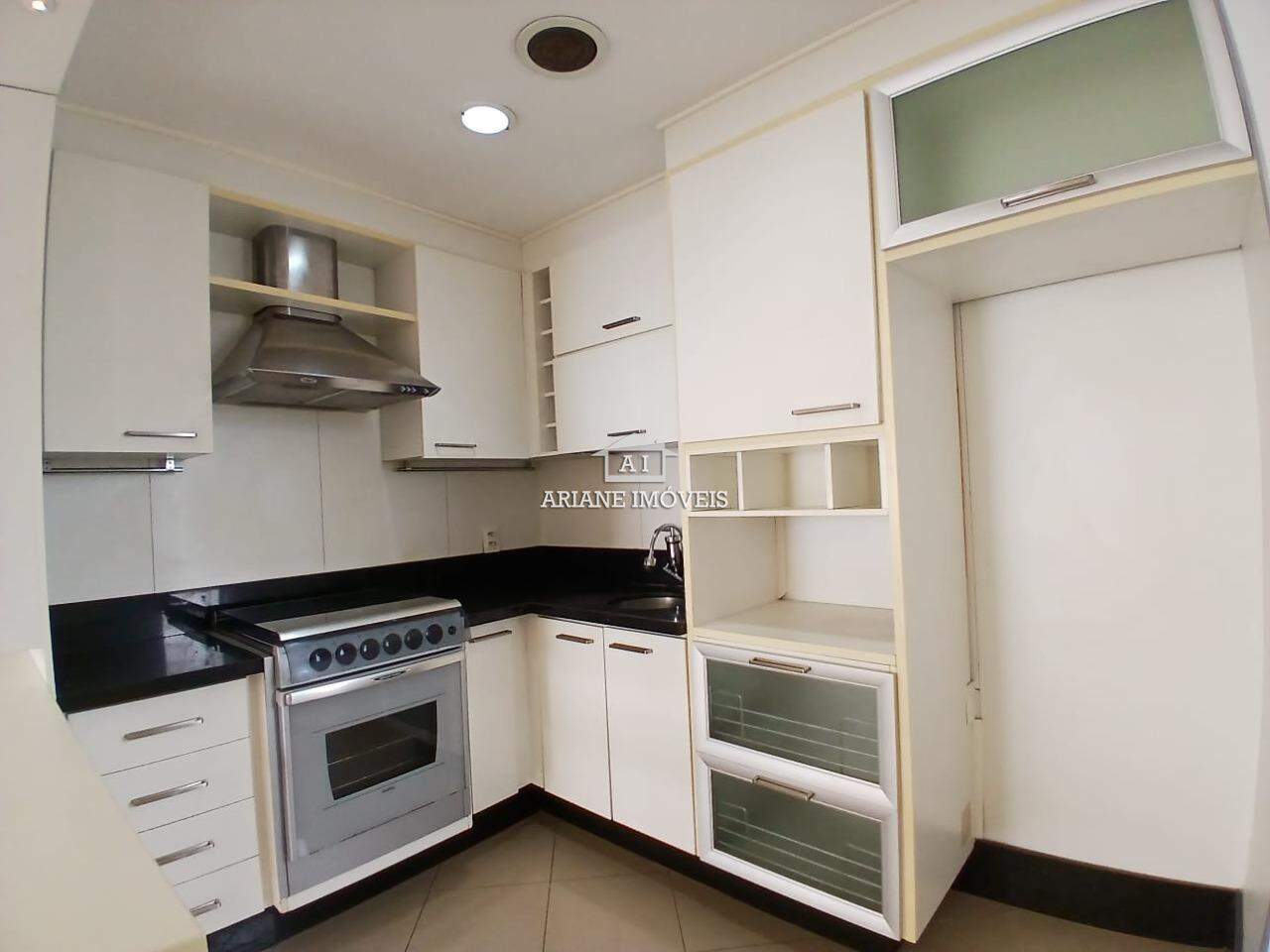 Apartamento para alugar com 2 quartos, 80m² - Foto 18