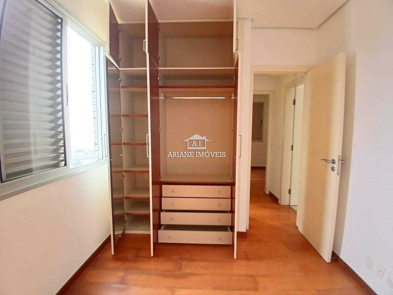 Apartamento para alugar com 2 quartos, 80m² - Foto 12