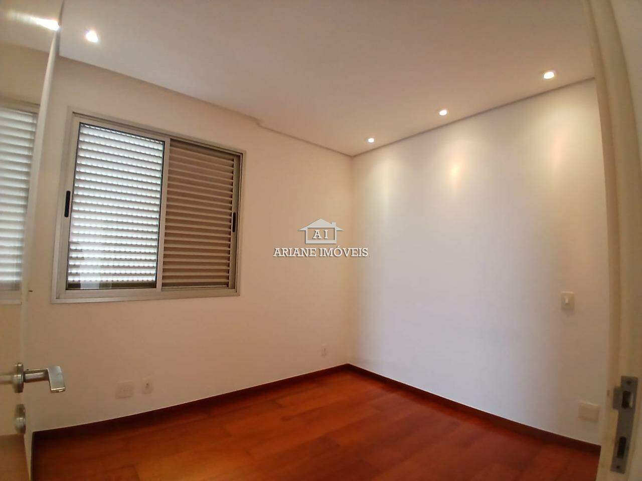 Apartamento para alugar com 2 quartos, 80m² - Foto 14