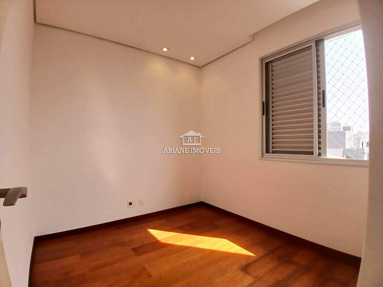 Apartamento para alugar com 2 quartos, 80m² - Foto 10