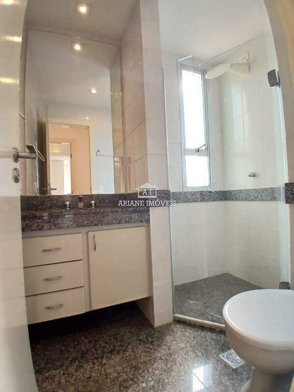 Apartamento para alugar com 2 quartos, 80m² - Foto 16