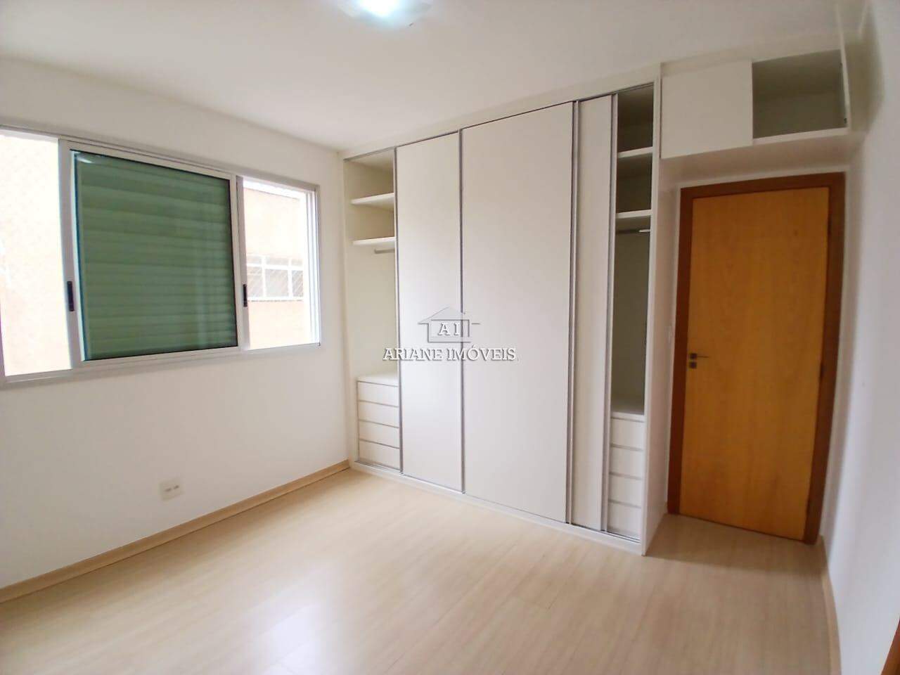 Apartamento para alugar com 2 quartos, 90m² - Foto 9