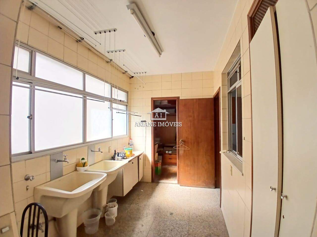 Apartamento para alugar com 4 quartos, 241m² - Foto 20