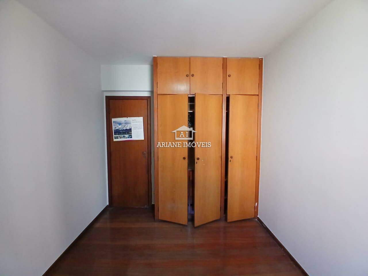 Apartamento para alugar com 4 quartos, 241m² - Foto 10