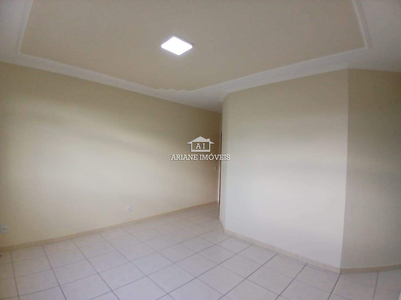 Apartamento para alugar com 3 quartos, 90m² - Foto 2