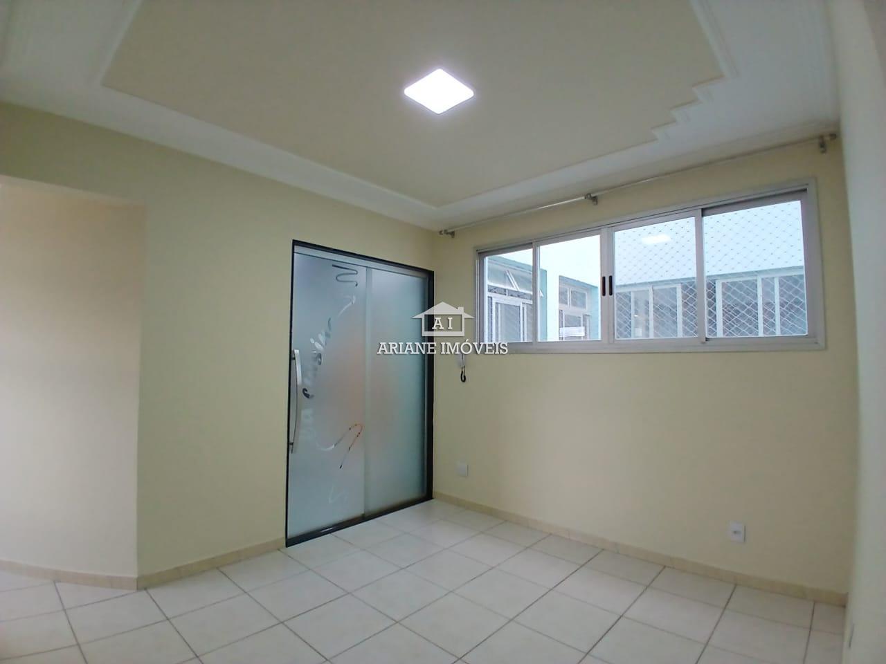 Apartamento para alugar com 3 quartos, 90m² - Foto 4