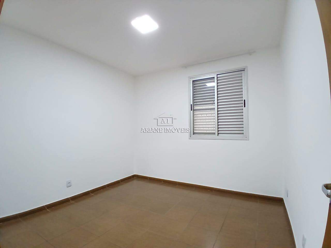 Apartamento para alugar com 3 quartos, 90m² - Foto 6