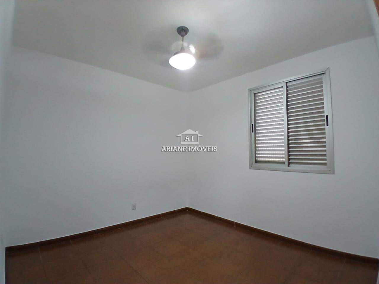 Apartamento para alugar com 3 quartos, 90m² - Foto 10