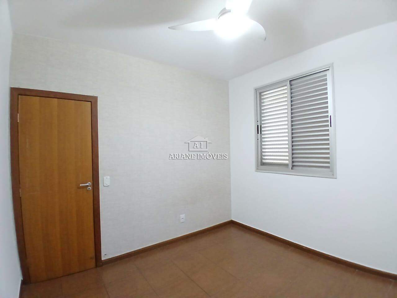 Apartamento para alugar com 3 quartos, 90m² - Foto 5