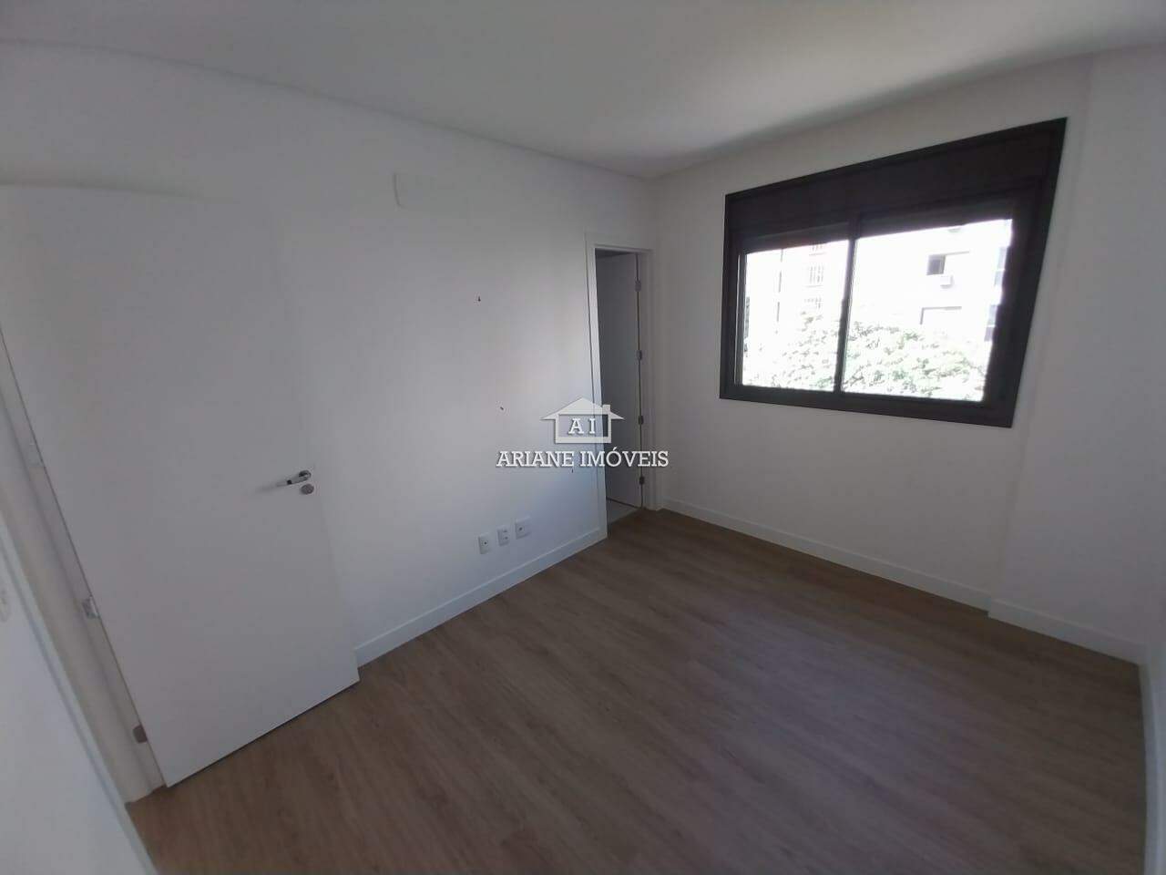 Apartamento à venda com 3 quartos, 106m² - Foto 8