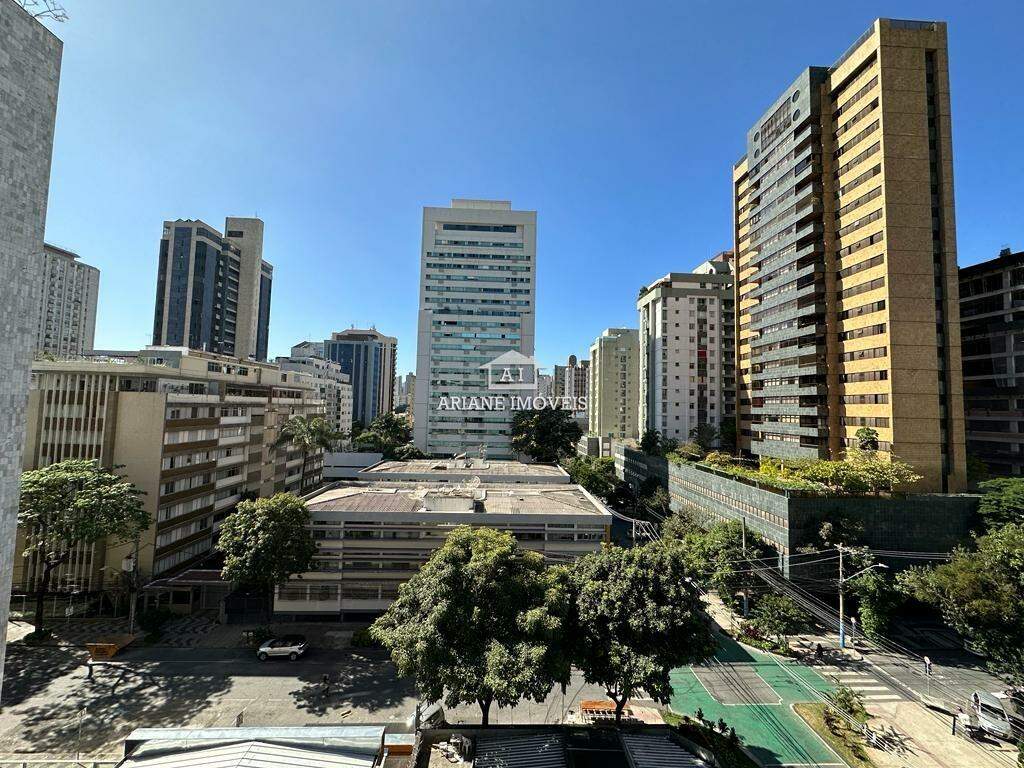 Apartamento à venda com 3 quartos, 106m² - Foto 19