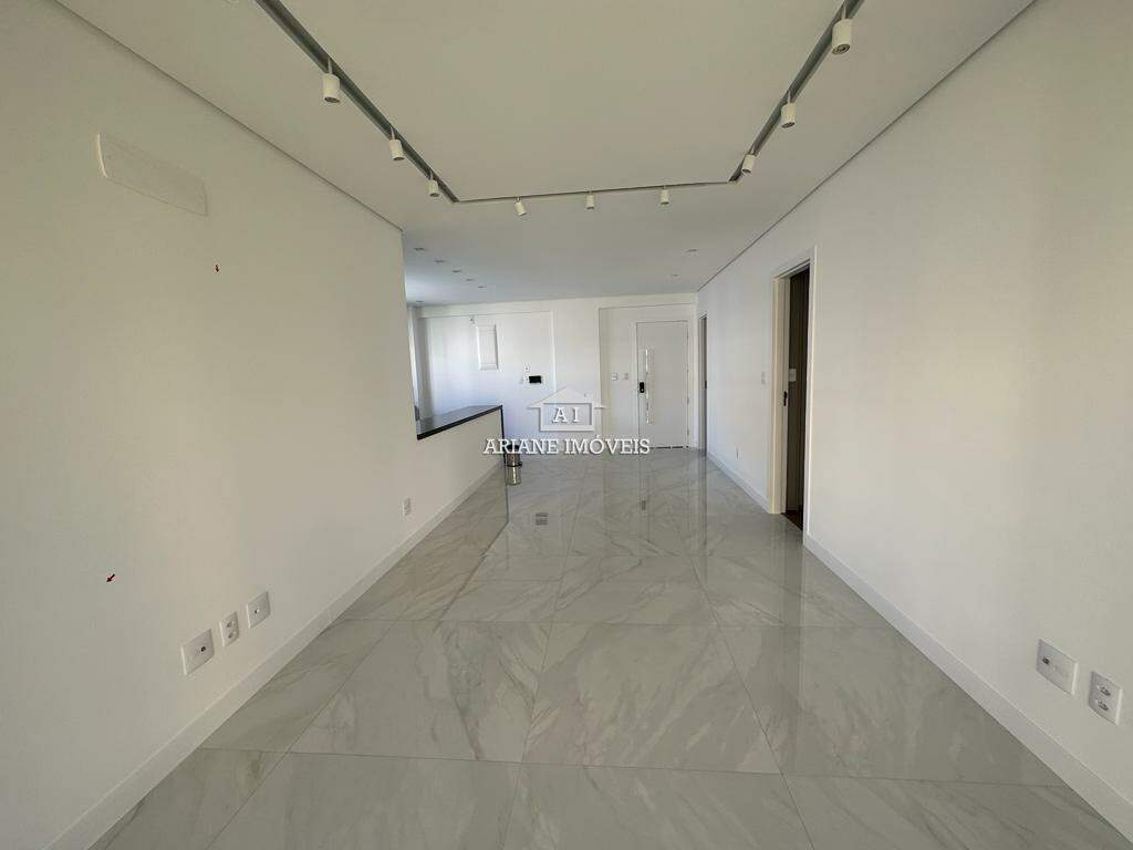 Apartamento à venda com 3 quartos, 106m² - Foto 4