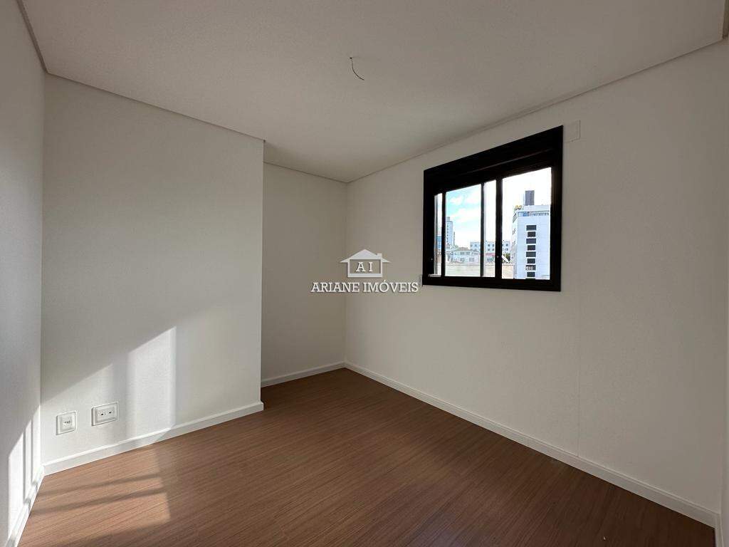 Apartamento à venda com 3 quartos, 85m² - Foto 13