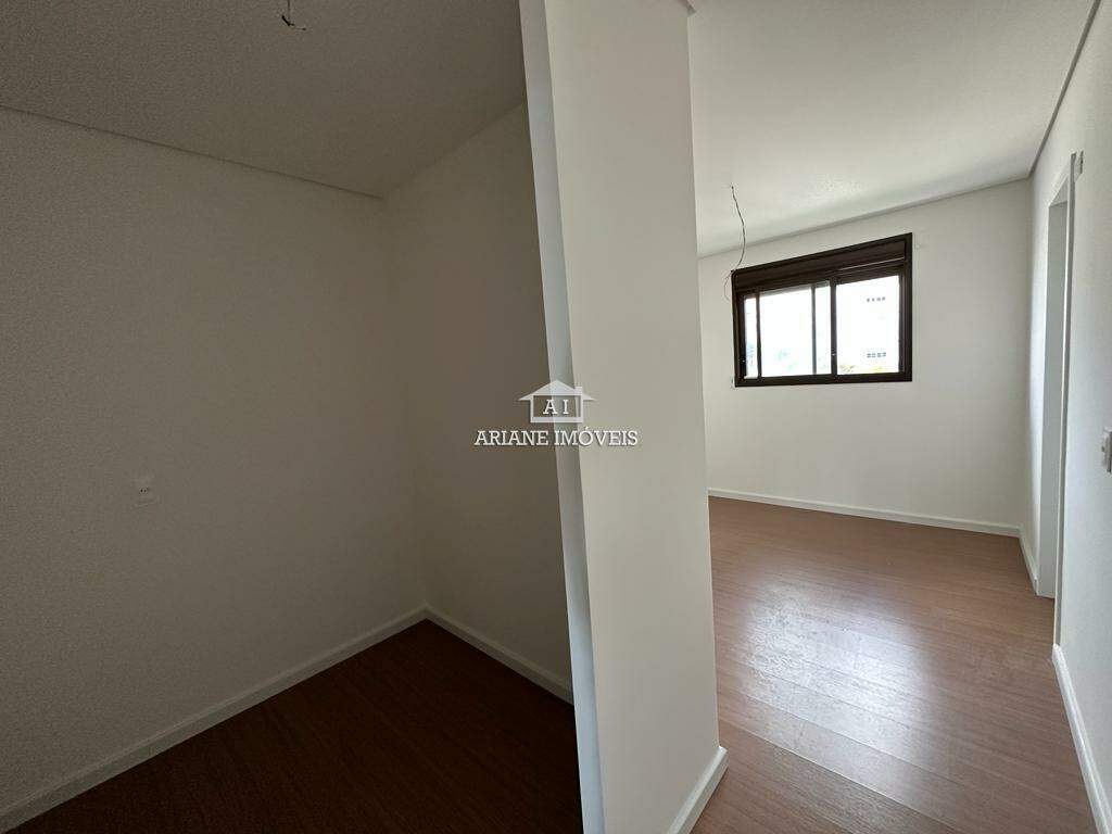 Apartamento à venda com 3 quartos, 85m² - Foto 11