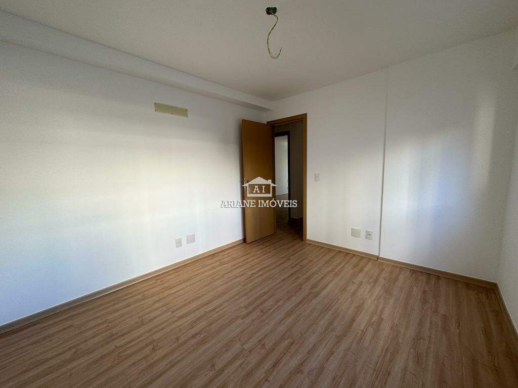 Apartamento à venda com 3 quartos, 105m² - Foto 14